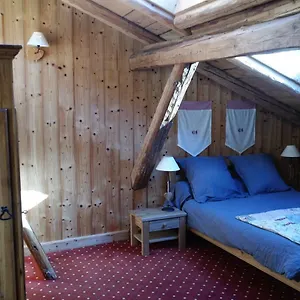 D'hôtes La Ferme D'en Bas Couette-café Samoëns